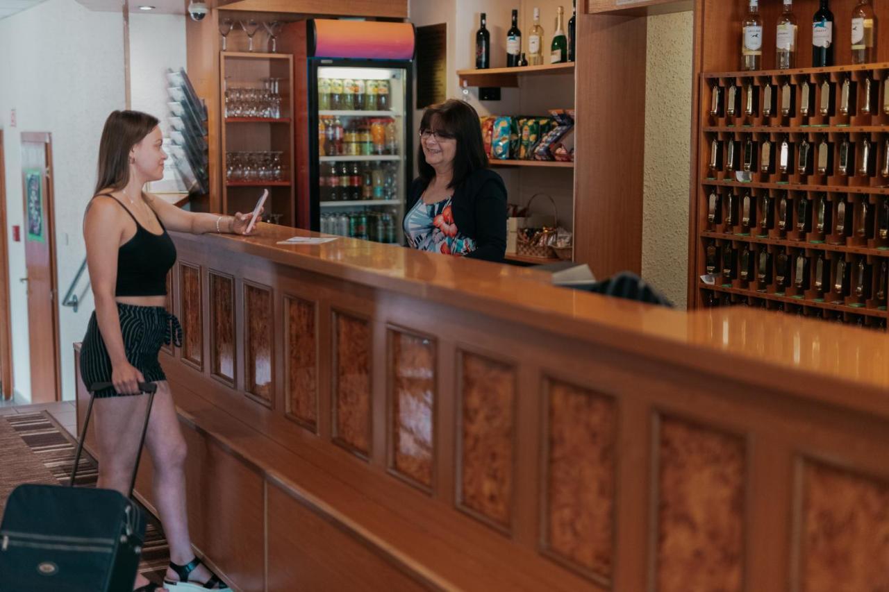 Homoky Hotels Bestline Hotel Budapest Bagian luar foto