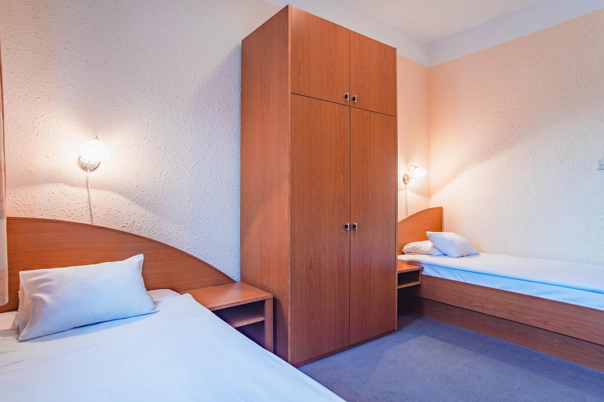Homoky Hotels Bestline Hotel Budapest Bagian luar foto