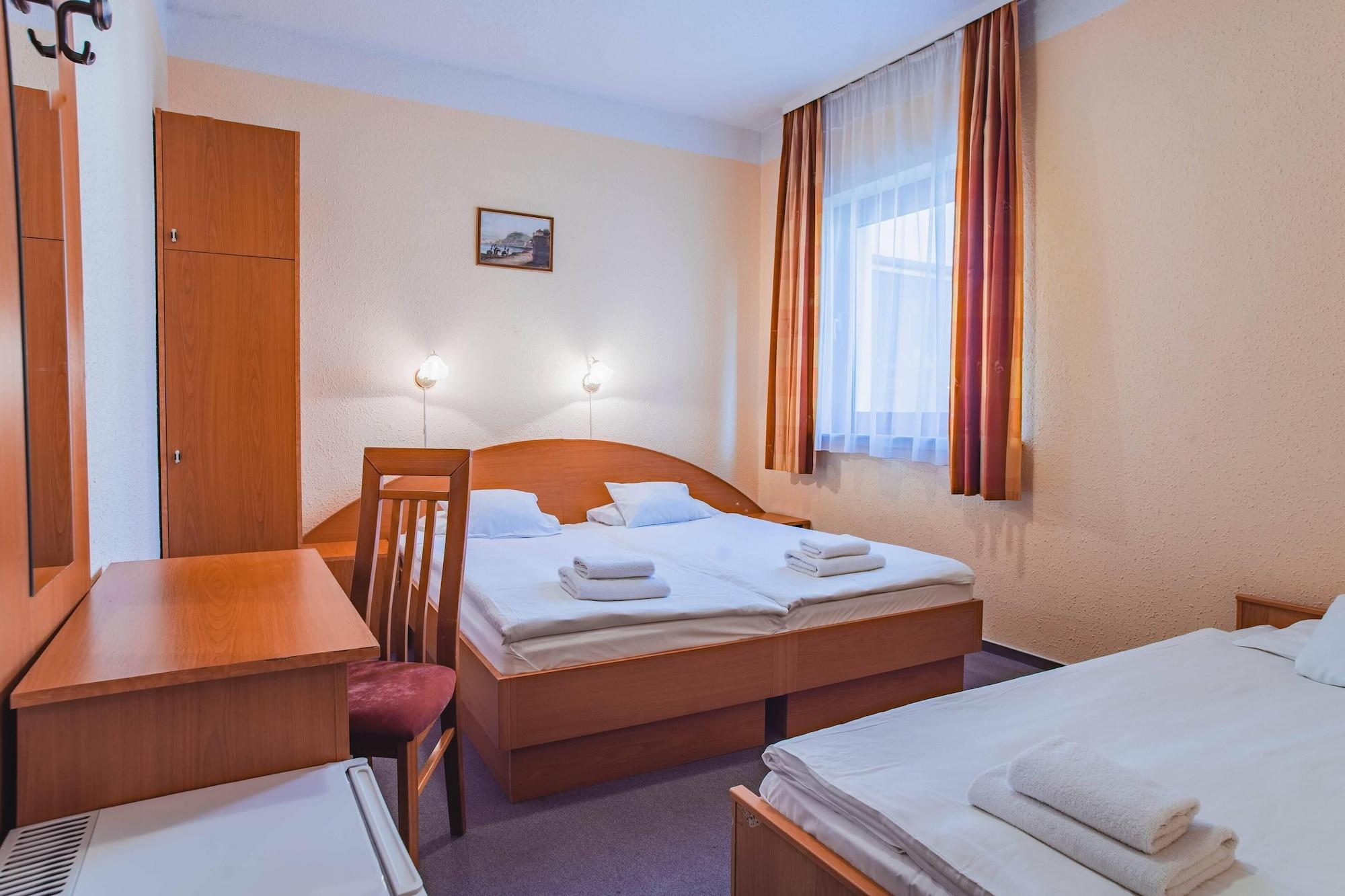 Homoky Hotels Bestline Hotel Budapest Bagian luar foto