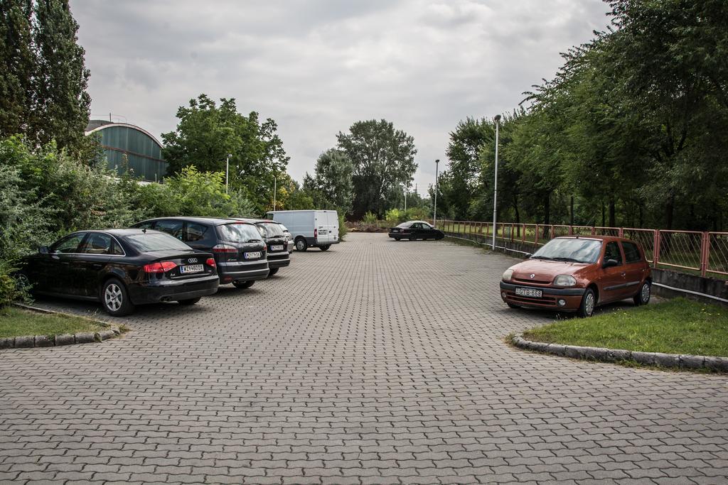 Homoky Hotels Bestline Hotel Budapest Bagian luar foto